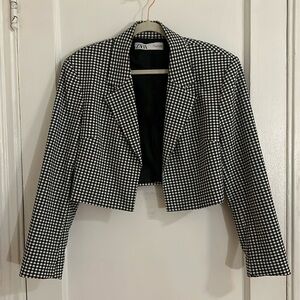 Cropped black & white gingham blazer with shoulder pads